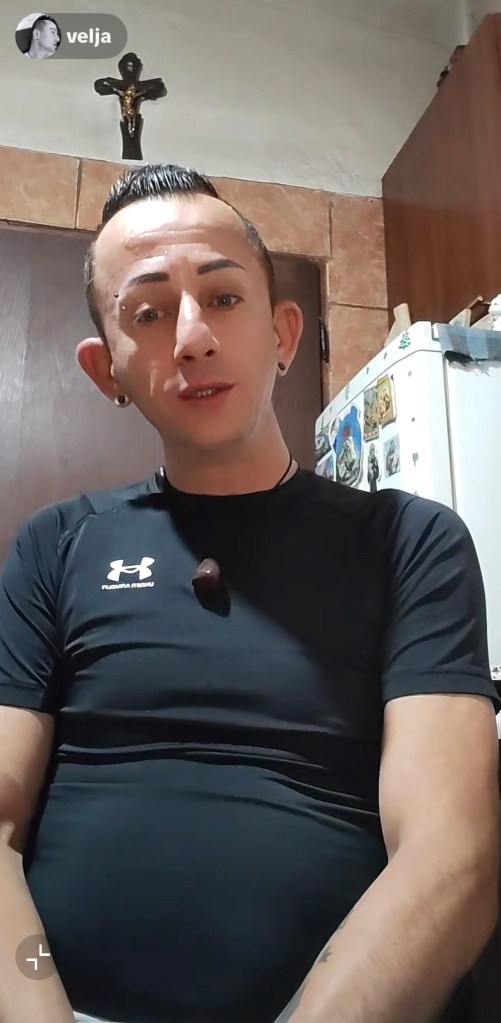 Velja tijekom prijenosa uživo